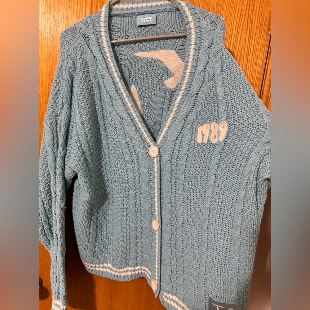 Taylor Swift 1989 TV Cardigan